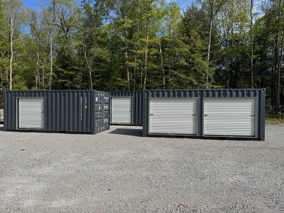 Side-access roll-up doors