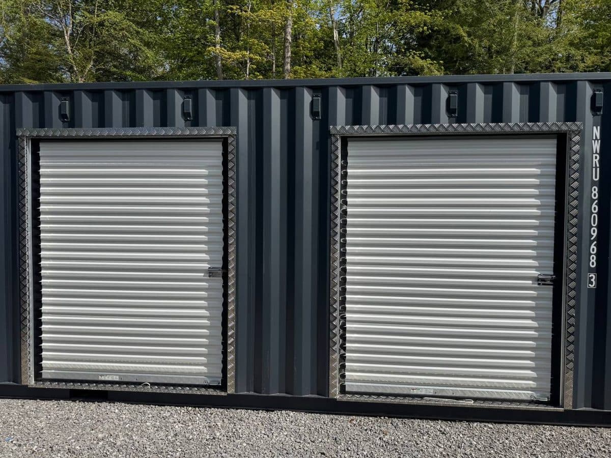 Twin roll-up doors on a 20ft unit
